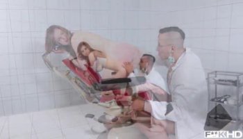 Watch my boobs bounce